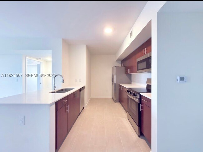Foto del edificio - 11239 NW 4th St