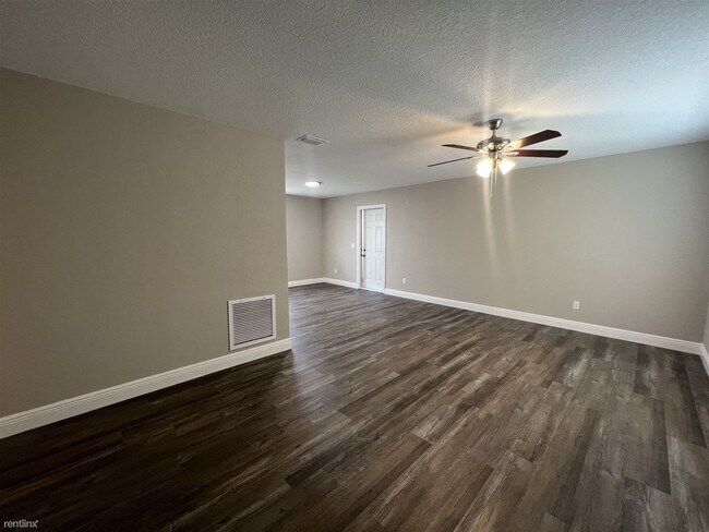 Foto del edificio - 3 br, 2 bath House - 1205 Padgett Circle