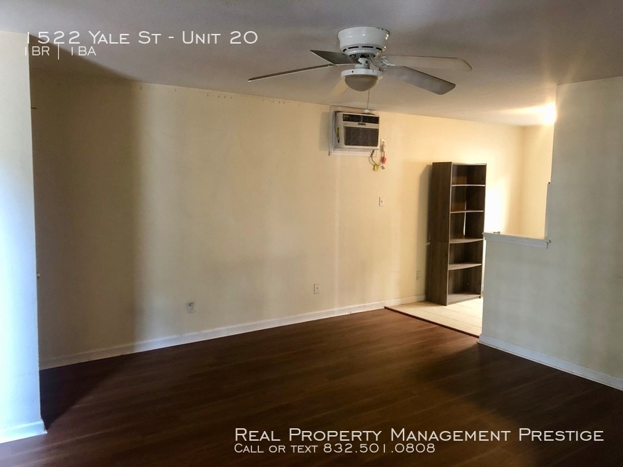Primary Photo - Cozy efficiency apartment ready for move in.