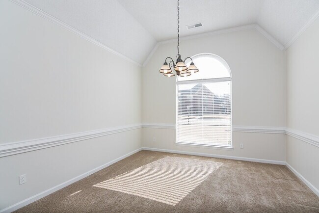 Building Photo - 7942 Breezy Meadows Ln