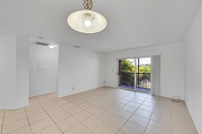Foto del edificio - 9186 NW 40th St