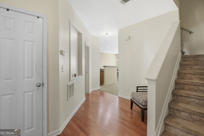 Foto del edificio - 1893 South Hampton Ln SE