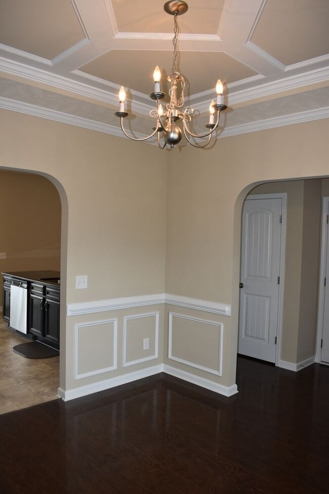 Building Photo - 3 bed 2.5 Bath Minutes from Lillington