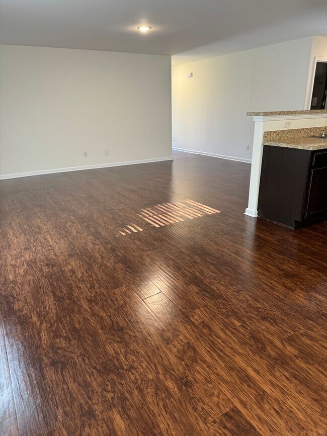 Building Photo - 83 Braxton Manor Dr