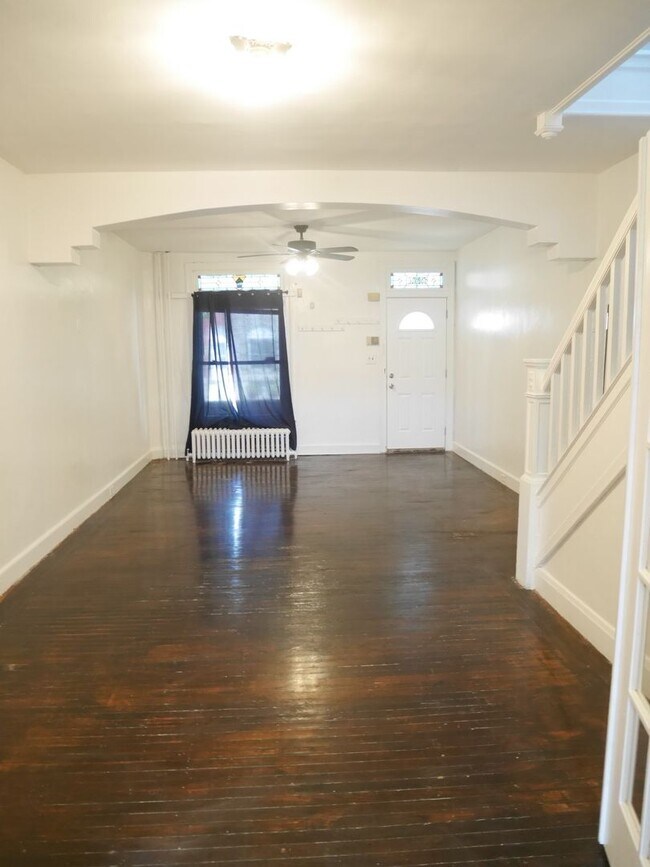 Building Photo - Charming Home in the Heart of Baltimore!