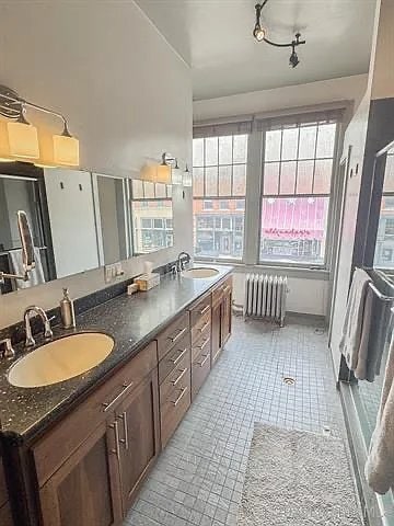 Foto del edificio - 206 S 2nd St