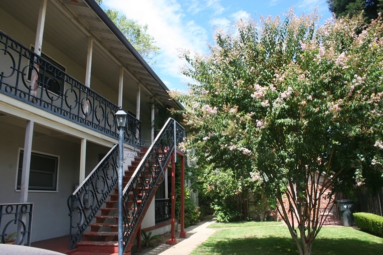 Building Photo - Garden Villa Apartments