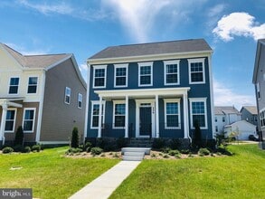Building Photo - 336 Boxelder Dr
