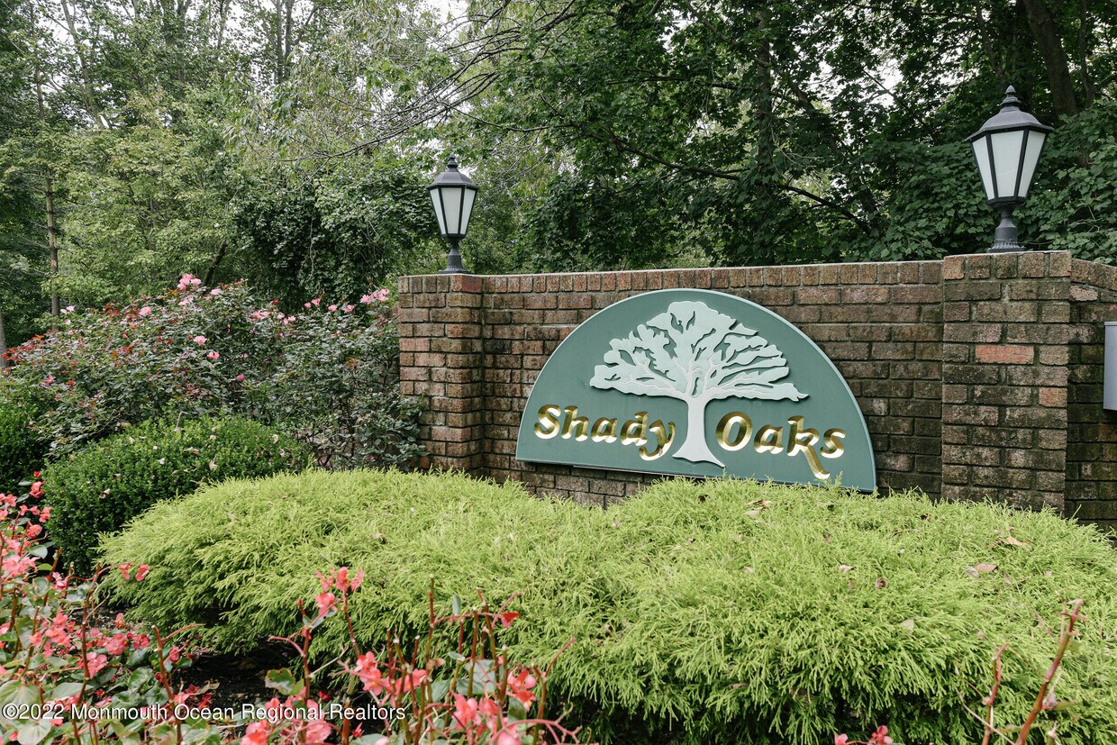 Foto principal - 160 Arrowwood Ct