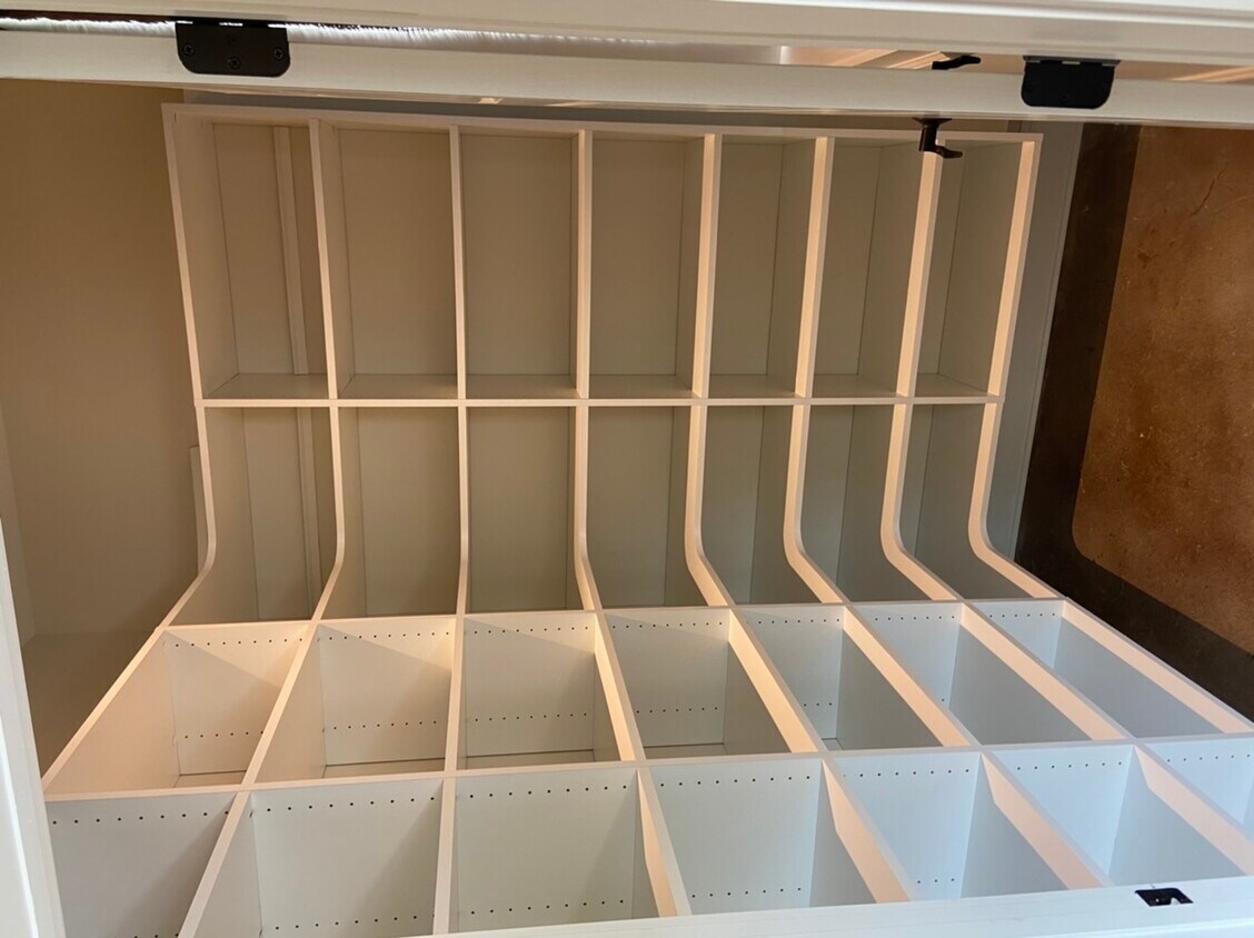 Large Pantry - 30 Barnes St