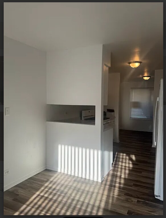 Building Photo - 4493 Provincetown Dr