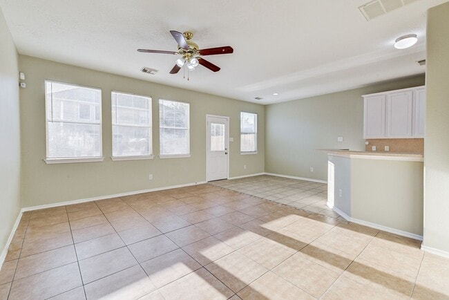 Building Photo - Gorgeous 3bed/2.5bath home!