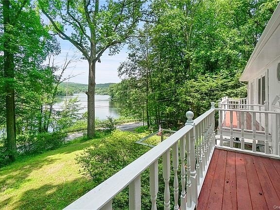 Building Photo - 96 Sagamore Dr
