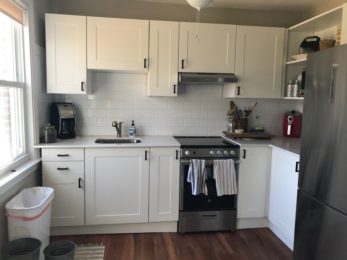 Foto principal - 209 Pilgrim Ln