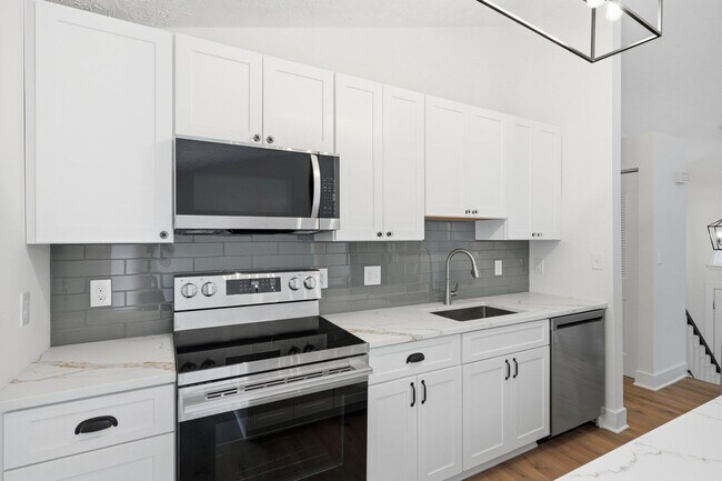 Foto del edificio - 202 Leslie Ct