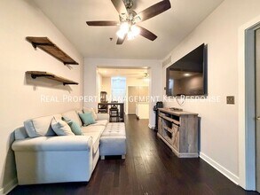 Building Photo - 1803 Broadway