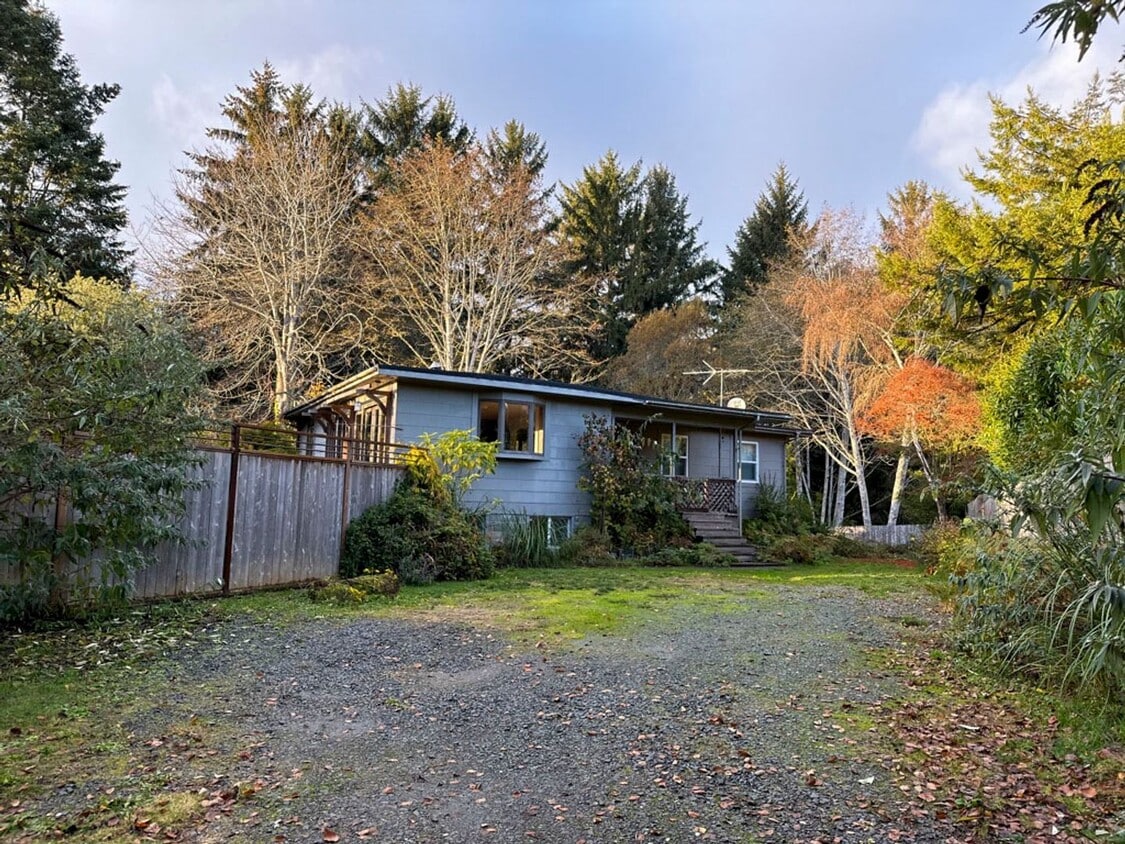 617 2nd Ave, Trinidad, CA 95570 House Rental in Trinidad, CA