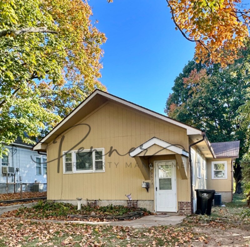 Primary Photo - 9623 E 9th St S