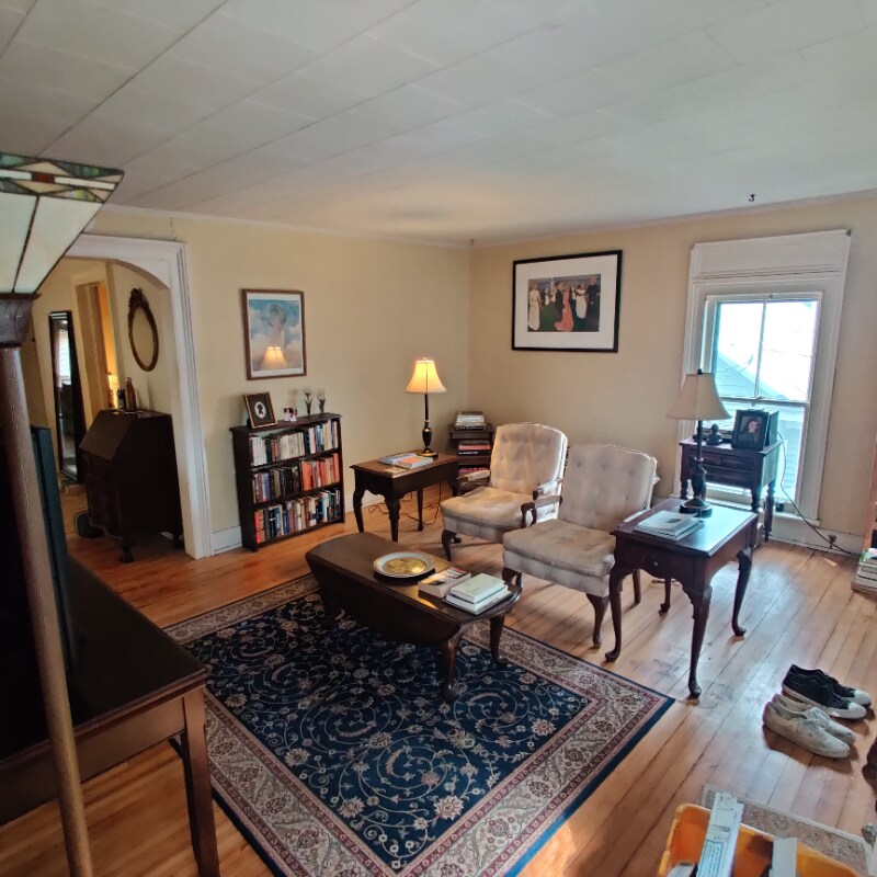 123 Laurel Ave Unit Apt 2, Binghamton, NY 13905 Room for Rent in