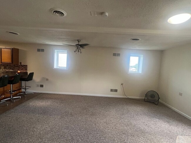 Building Photo - Wernersville 2 bedroom condo