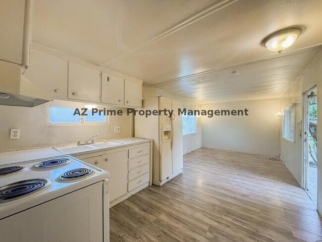 Foto del edificio - 10187 Fairland St