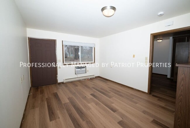 Foto del edificio - 724 Chase Blvd