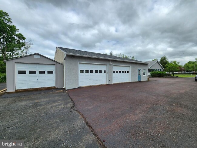 Foto del edificio - 1776 Detwiler Rd