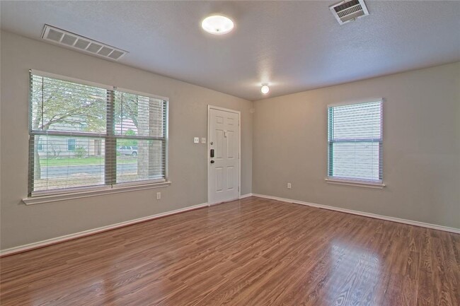 Building Photo - 2207 Waizel Way