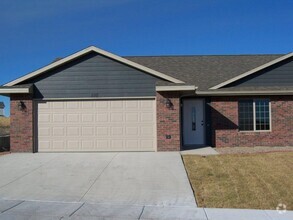 Building Photo - 512 Sapphire Ln