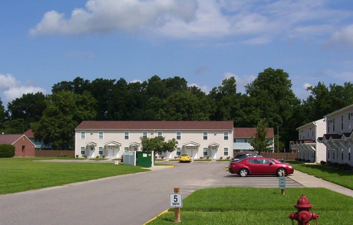 Primary Photo - Newport Village Apartments