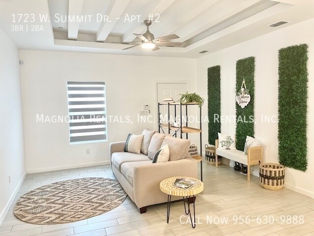 Foto del edificio - 1/2 off First Month Rent -  Summit Sports ...