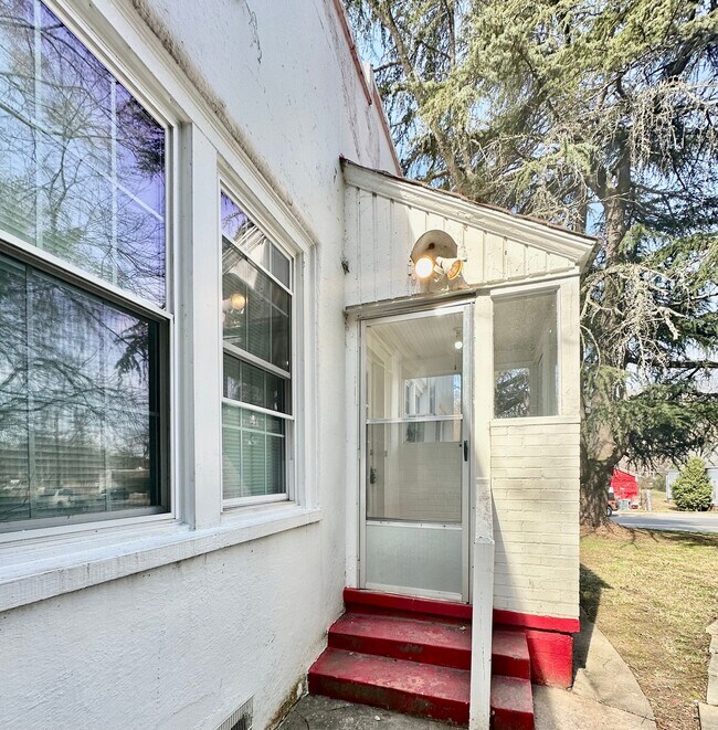 Foto del edificio - Rockmart Rental- Open House 7/19 from 12-1pm