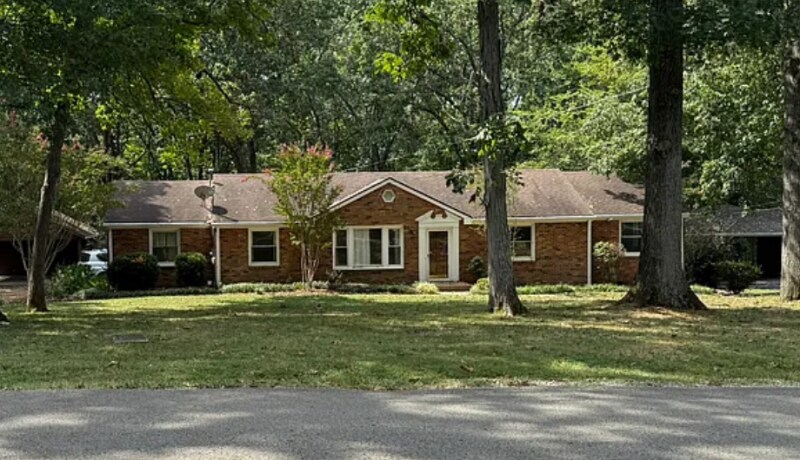 Foto principal - 713 Templeton Dr