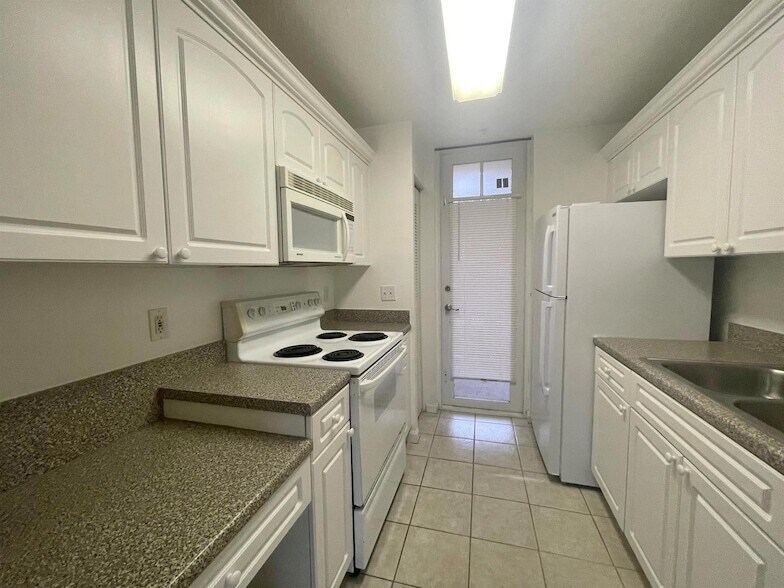 Photo - 4812 S Central Boulevard Unit 15