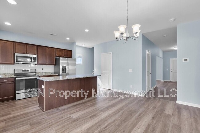 Building Photo - 126 Riverwood Rd