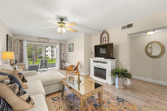 Foto del edificio - 1370 Heather Ridge Blvd