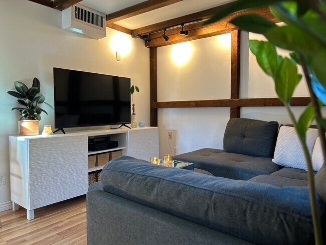 Foto del edificio - 30 W Edgemont Ave