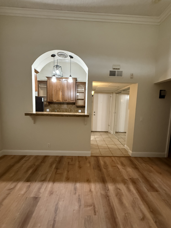 Building Photo - 370 N Civic Dr