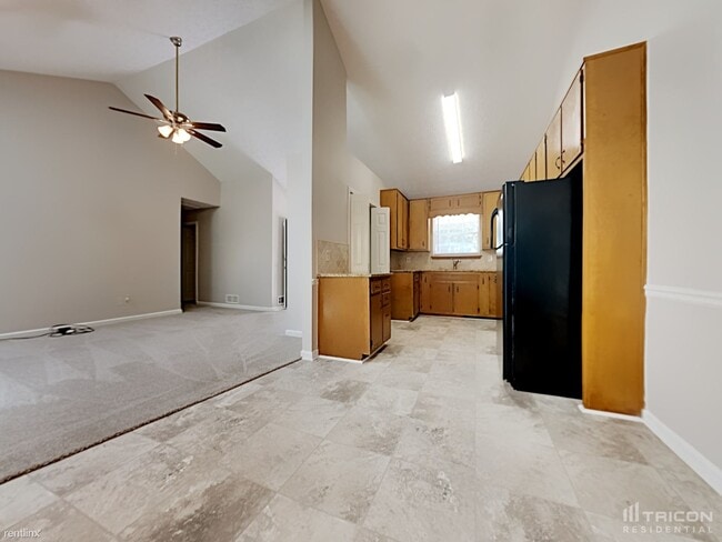 Building Photo - 160 Branchwood Dr