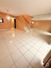 Building Photo - 1100 W 35th St