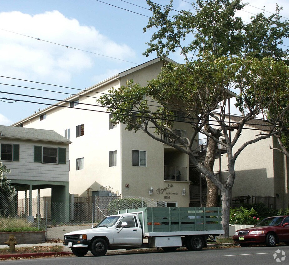 Foto del edificio - 11508 Moorpark St