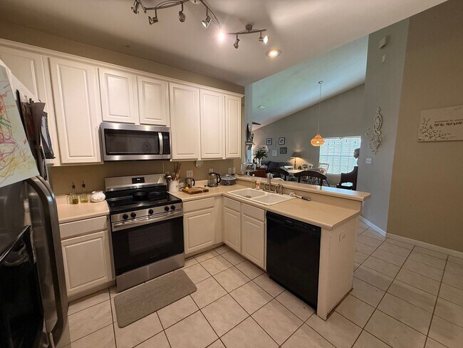 Foto del edificio - Townhome in Villages Of Maclay