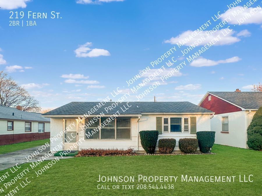 Foto principal - Check out this one of a kind Nampa home! F...