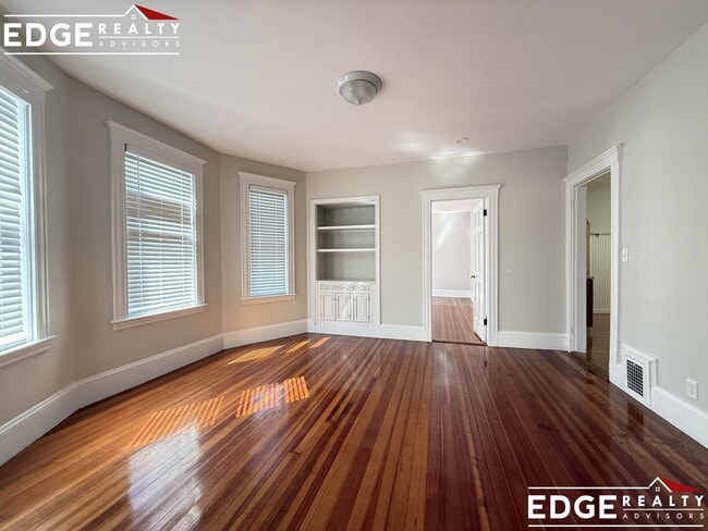 Photo - 39 Foster St Apartment