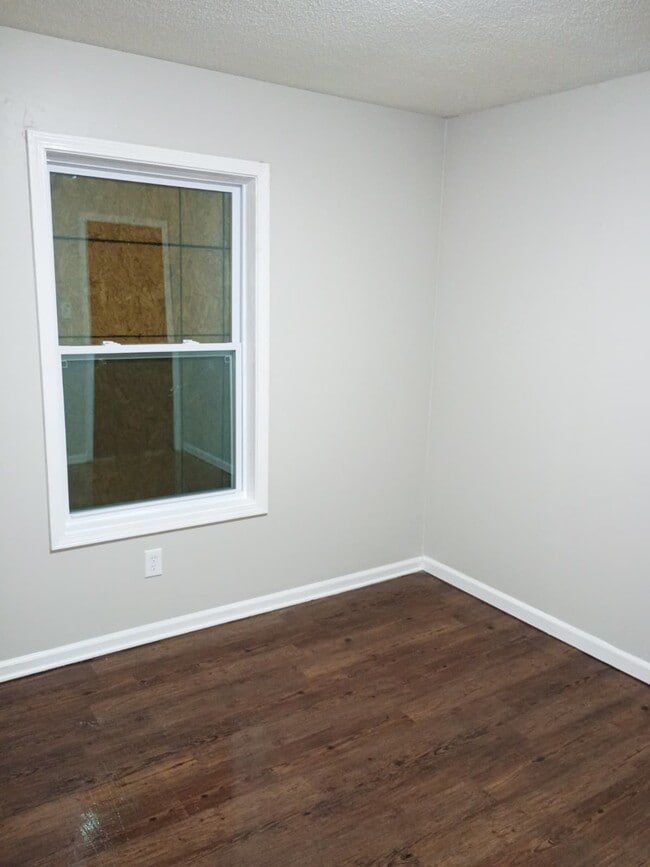 Building Photo - 430 Pickett Rd