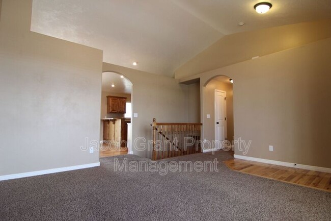 Building Photo - 5361 Barton Ln
