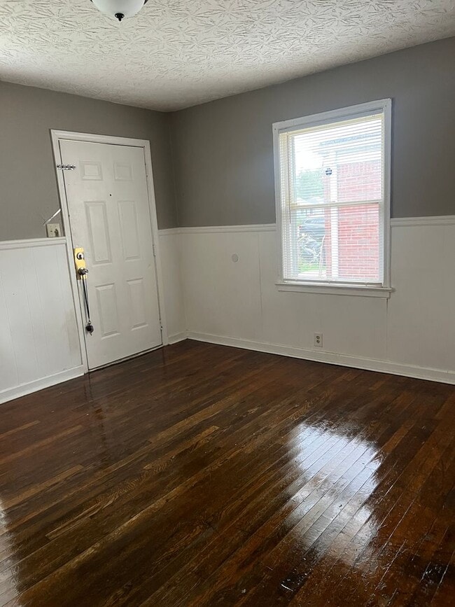 Foto del edificio - 1314 Medford Ave