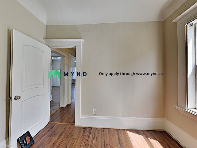 Building Photo - 3 br, 1 bath  - 1821 Sherman St Unit B