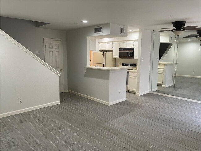 Foto del edificio - 14600 Fonmeadow Dr