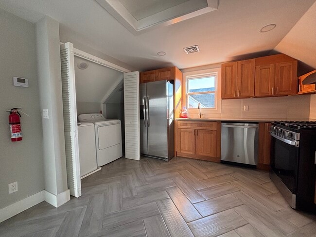 Building Photo - 426 Stuyvesant Ave